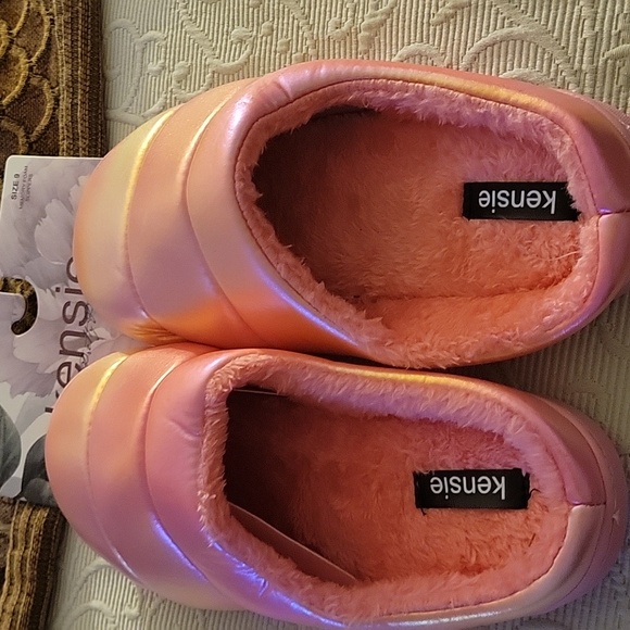 New Kensie Beautiful Slippers Size 9 - Picture 8 of 12